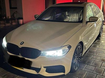 Weiß Gebraucht 2017 BMW 520 Limousine | € 34.000 (Etwas zu teuer)