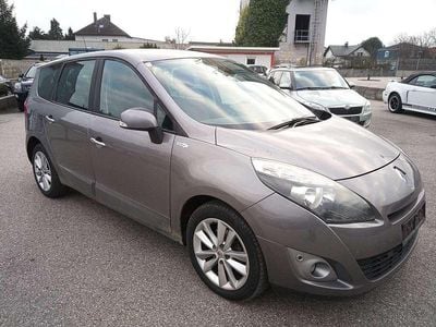 Grau Gebraucht 2011 Renault Grand Scénic Van / Kleinbus | € 3.980