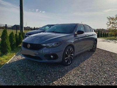 Grau Gebraucht 2018 Fiat Tipo S Limousine | € 12.900 (Fairer Preis)