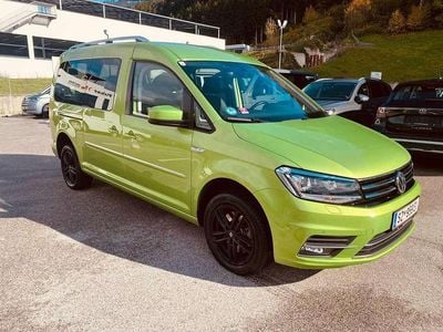 Grün Gebraucht 2018 VW Caddy Maxi Highline Van / Kleinbus | € 21.490