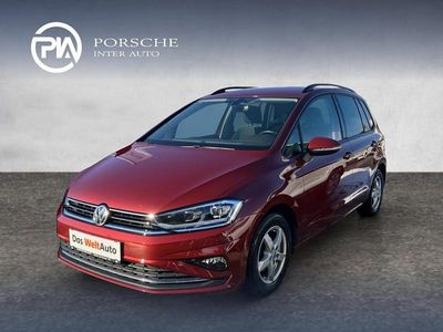 Gebraucht VW Golf Comfortline 110 PS (80 kW) 2018 Rot Limousine