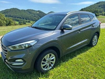 Gebraucht Hyundai Tucson GO! 116 PS (85 kW) 2016 Grau SUV