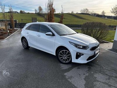 Gebraucht Kia Ceed GT 159 PS (116 kW) 2021 Weiß Limousine