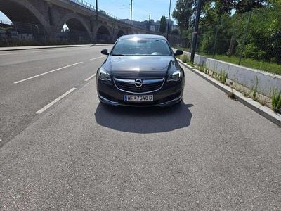 Grau Gebraucht 2015 Opel Insignia Limousine | € 11.500 (Fairer Preis)