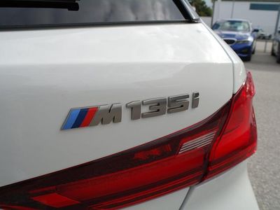 Alpinweiß Gebraucht 2019 BMW M135 Efficient Dynamics Kleinwagen | € 32.930 (Fairer Preis)
