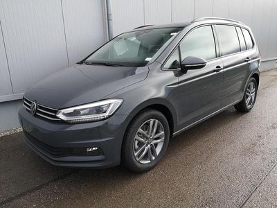 Neu 2025 VW Touran Comfortline Van / Kleinbus | € 41.099 (Guter Preis)