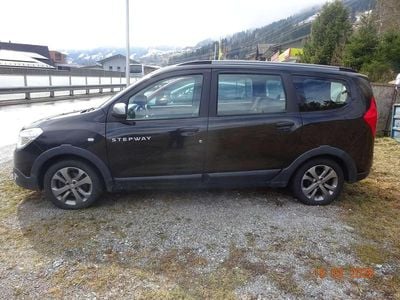 Schwarz Gebraucht 2015 Dacia Lodgy Stepway Van / Kleinbus | € 11.900 (Etwas zu teuer)