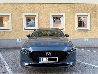 Grau Gebraucht 2022 Mazda 3 Comfort Limousine | € 29.750