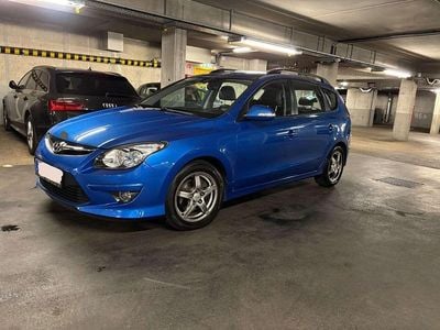 Blau Gebraucht 2010 Hyundai i30 Comfort Kombi | € 6.990 (Teuer)