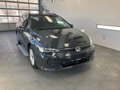 Hellgrau normal Gebraucht 2025 VW Golf VIII Life Kombi | € 29.990 (Teuer)