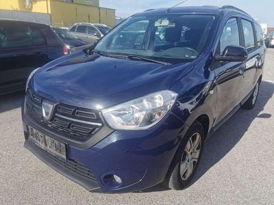 Blau Gebraucht 2019 Dacia Lodgy Comfort Van / Kleinbus | € 5.990