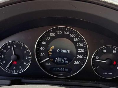 Silber Gebraucht 2006 Mercedes E200 Elegance Limousine | € 4.800 (Guter Preis)