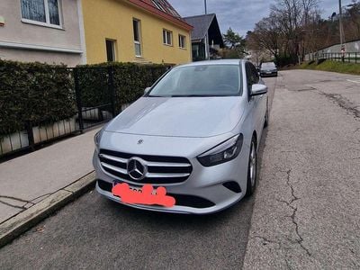 Silber Gebraucht 2021 Mercedes 180 Limousine | € 22.990 (Superpreis)