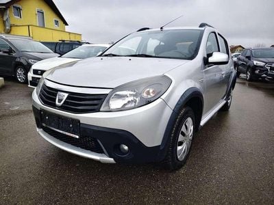 Gebraucht Dacia Sandero Stepway 88 PS (64 kW) 2012 Grau Kleinwagen