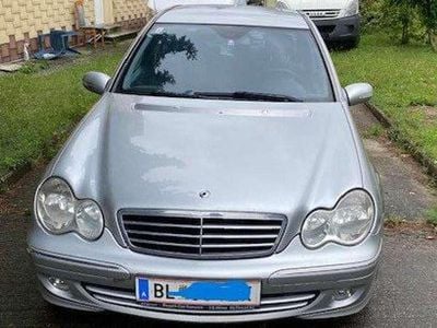 Silber Gebraucht 2005 Mercedes C220 Avantgarde Limousine | € 3.500 (Fairer Preis)