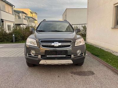 Grau Gebraucht 2010 Chevrolet Captiva LS SUV | € 6.500