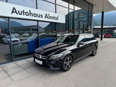 Schwarz metallic Gebraucht 2019 Mercedes C200 Kombi | € 23.990