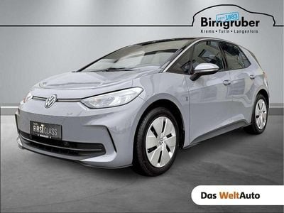 Grau Gebraucht 2024 VW ID.3 Pure Kleinwagen | € 28.470