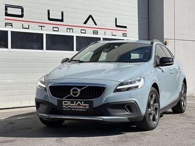 Gebraucht Volvo V40 CC Momentum 120 PS (88 kW) 2017 Blau Kombi