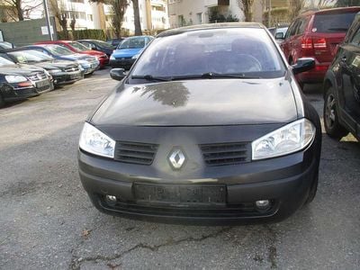 Schwarz Gebraucht 2004 Renault Mégane II Limousine | € 990
