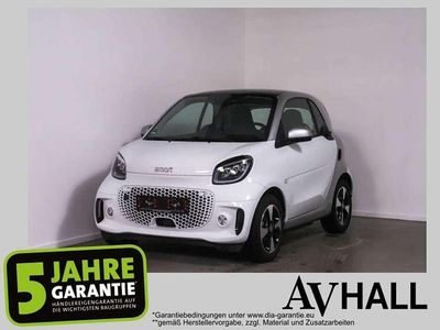 Weiß Gebraucht 2024 Smart ForTwo Coupé Exclusive Coupé | € 18.490