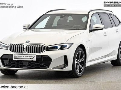 Gebraucht BMW 330e Efficient Dynamics 294 PS (216 kW) 2024 Alpinweiß