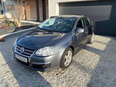 Grau Gebraucht 2010 VW Jetta Comfortline Limousine | € 4.000 (Guter Preis)