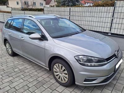 Gebraucht VW Golf VII 116 PS (85 kW) 2018 Silber Kombi