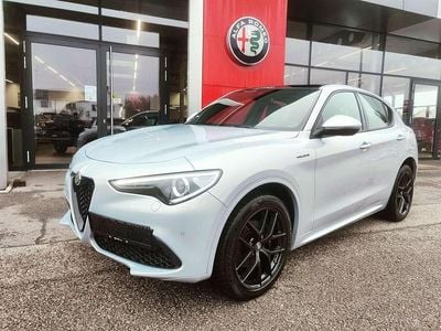 Grau Gebraucht 2020 Alfa Romeo Stelvio Veloce SUV | € 33.990 (Etwas zu teuer)