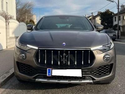 Grau Gebraucht 2017 Maserati Levante SUV | € 36.900 (Guter Preis)