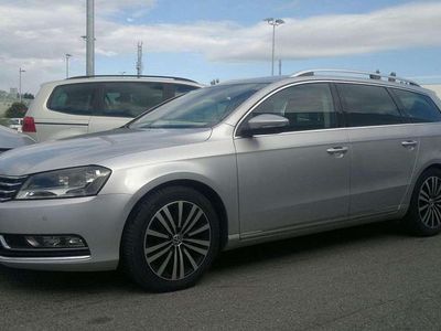 Silber Gebraucht 2011 VW Passat Highline Kombi | € 9.500 (Teuer)