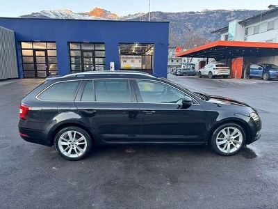 Schwarz Gebraucht 2019 Skoda Octavia Style Kombi | € 12.000 (Superpreis)