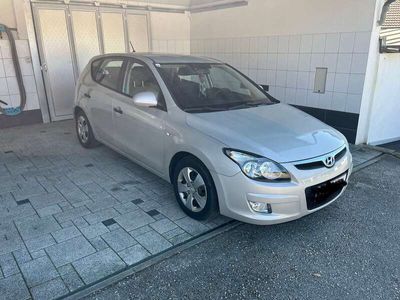 gebraucht Hyundai i30 1.4 Comfort