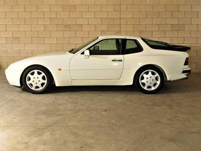 Weiß Gebraucht 1988 Porsche 944 Turbo S Coupé | € 44.000