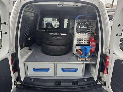 Gebraucht VW Caddy 102 PS (75 kW) 2017 Weiß Van / Kleinbus