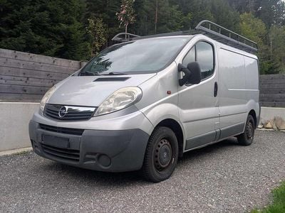 Gebraucht Opel Vivaro 114 PS (83 kW) 2007 Silber Van / Kleinbus