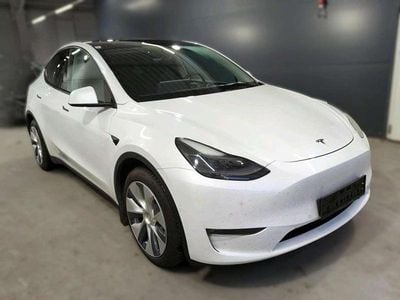 Weiß Gebraucht 2021 Tesla Model Y SUV | € 29.969 (Teuer)