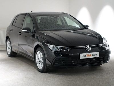 Schwarz metallicperleffektno Gebraucht 2024 VW Golf VIII Life Limousine | € 28.450 (Teuer)