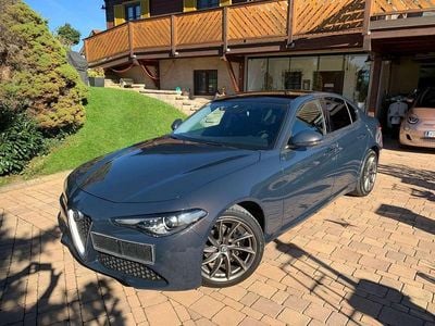 Grau Gebraucht 2018 Alfa Romeo Giulia Super Limousine | € 21.800 (Fairer Preis)