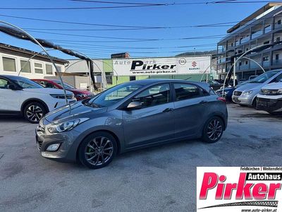 Gebraucht Hyundai i30 99 PS (72 kW) 2013 Silber Limousine