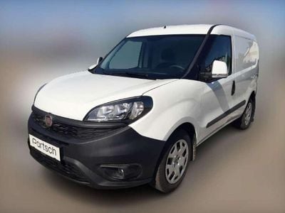 Weiß Gebraucht 2023 Fiat Doblò Van / Kleinbus | € 16.990 (Fairer Preis)