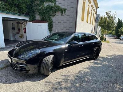 Schwarz Gebraucht 2018 Porsche Panamera Sport Turismo Kombi | € 52.880