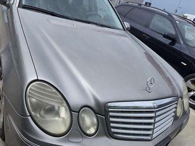 Mercedes E280