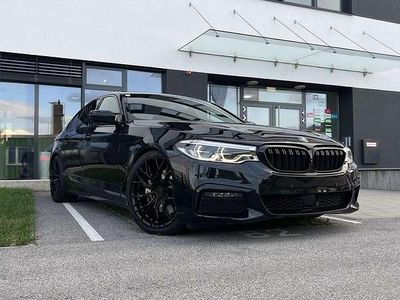 Blau Gebraucht 2019 BMW 530e iPerformance Limousine | € 35.000