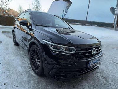 gebraucht VW Tiguan 20 TDI R-Line DSG Black Edition*Virtual*AHK*Pano*