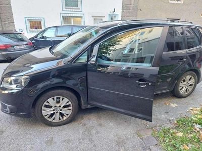 Schwarz Gebraucht 2013 VW Touran Van / Kleinbus | € 5.500