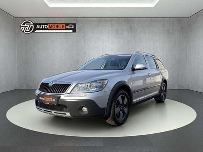Grau Gebraucht 2012 Skoda Octavia Kombi | € 10.300 (Fairer Preis)