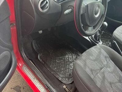 Rot Gebraucht 2010 Dacia Logan MCV Lauréate Kombi | € 1.850