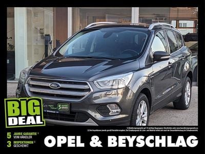 Gebraucht Ford Kuga Titanium 150 PS (110 kW) 2017 Grau SUV