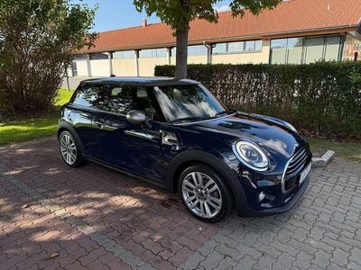 Gebraucht Mini Cooper Hatch 136 PS (100 kW) 2017 Blau Kleinwagen